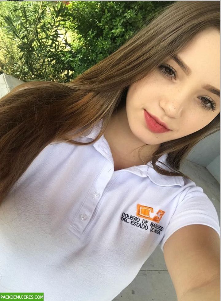 La diosa de las colegialas xxx, muy sexi 1