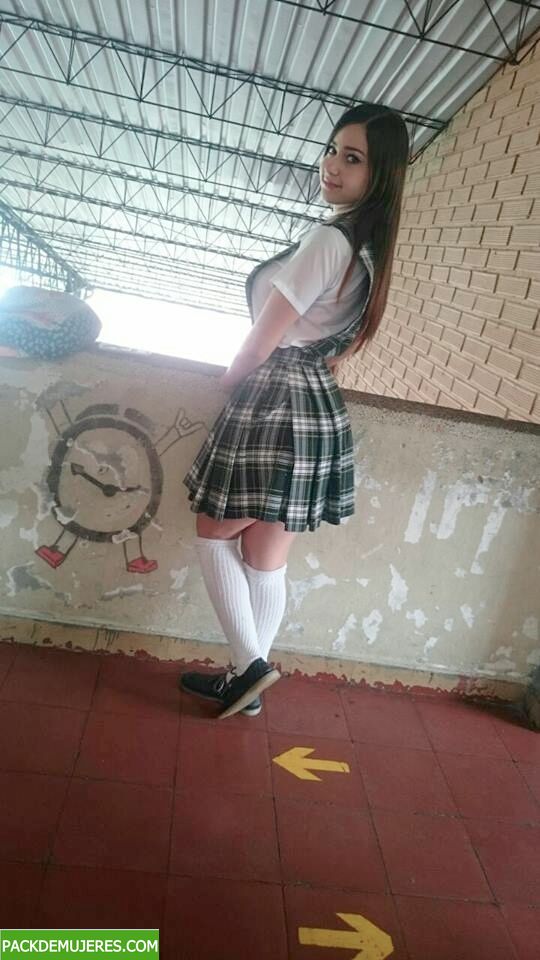 Colegialas bien cachondas 1