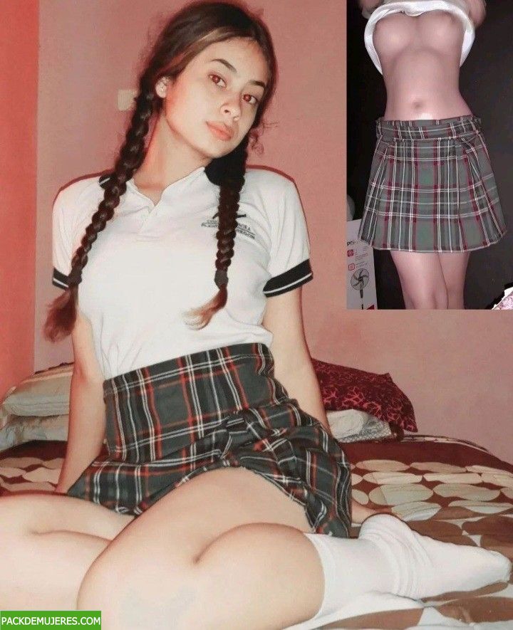 Videos filtrados de sexy colegiala tocándose 1