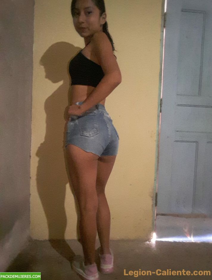 Werita Lisbeth Verdoso manda videos y nudes por whatsaap. 1