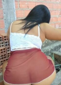 La vecina esta en celo y quiere verga. Video+ 18