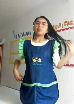 Se puso picante la maestra de primaria, video casero + nudes 3