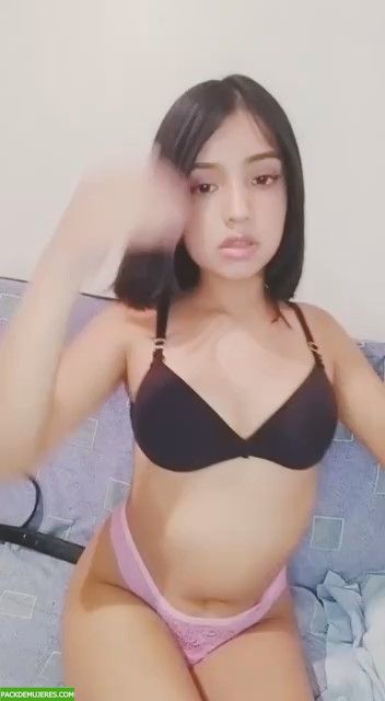 Linda putita con rico video haciendo el autodelicioso. 1