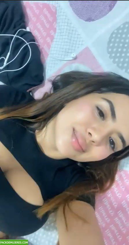 Linda morena tocándose video casero filtrado 1