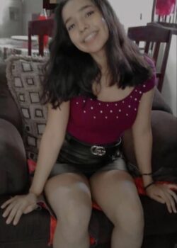 Morrita tiernita pasando nudes y videos. 3