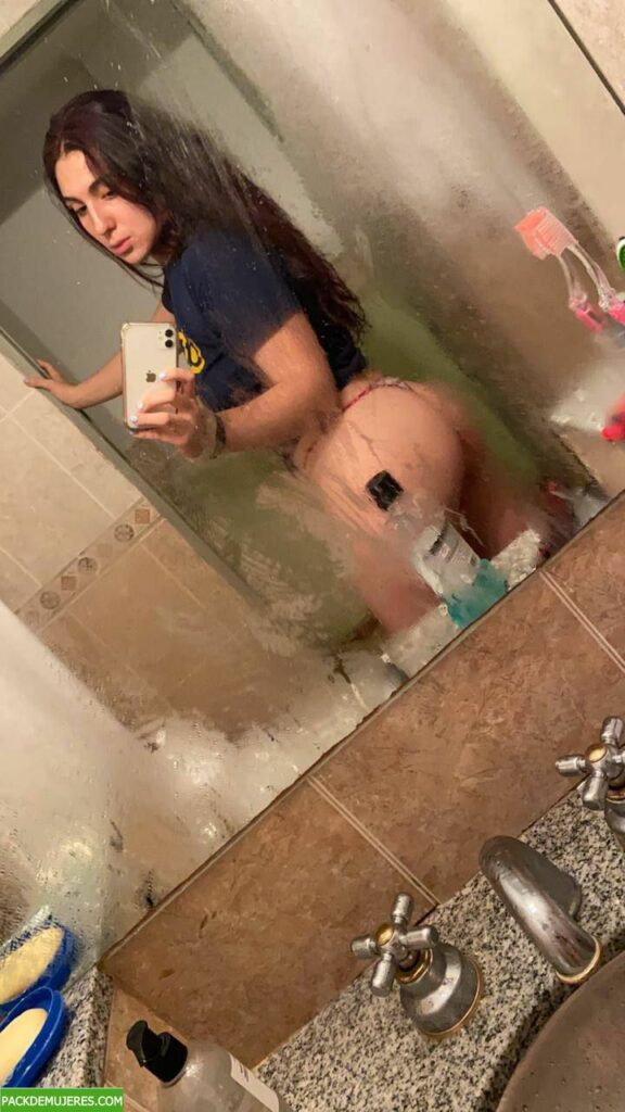 Se coge al novio de la mejor amiga y filtra los videos. 1