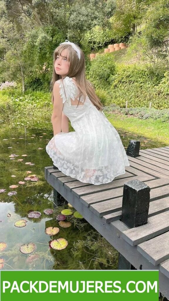 Morrita chupetona que le gusta chupetear antes de metérsela. 1