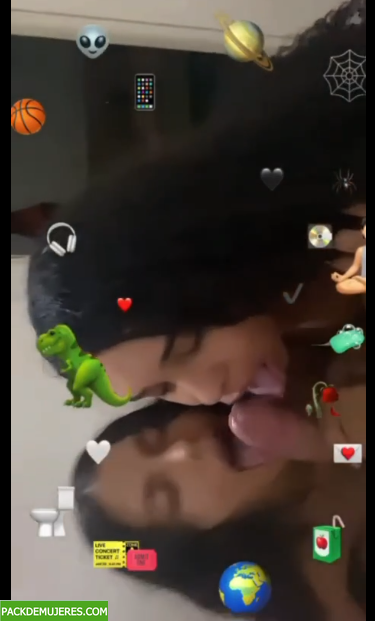 Morenita le gusta compartir polla 1