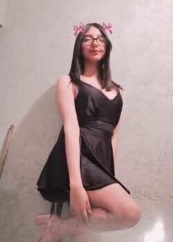 Flaquita blanquita bien hot 5