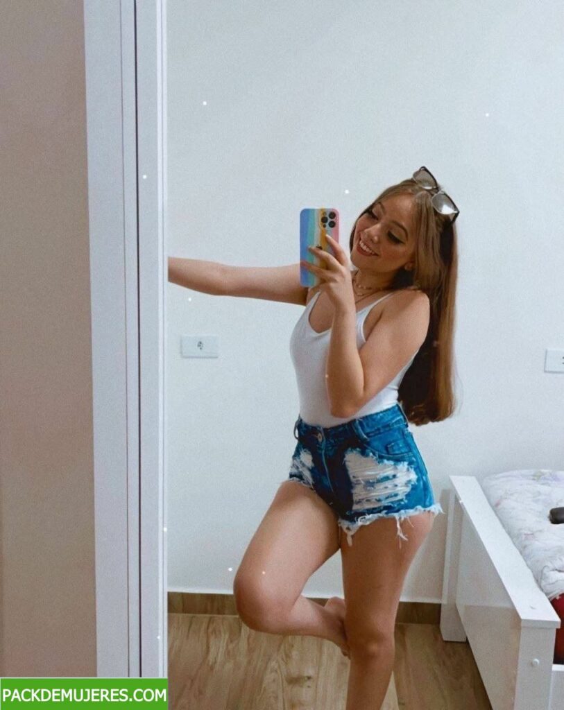 Follando esta linda jovencita 1