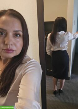 Madurita rica pasandola bien con su cámara. 2