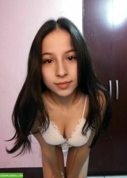 Dulce morra divina se le filtran los videos masturbando. 6