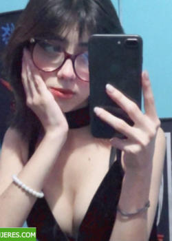 Pendejita blanquita bien hot 3