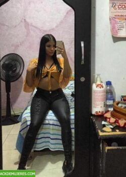 Follando a mi compañera de universidad 3