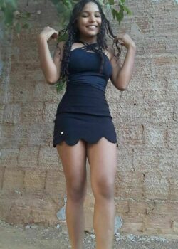 Flaquita putipobre pasando pack completo. 7