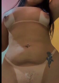 Hermosa joven fotos + videos calientes 5