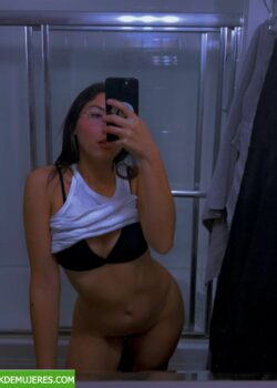 Morena hermosa fotos + videos 4