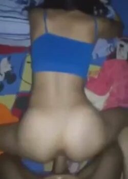 Linda morrita follada por su padrastro al llegar de clases 3