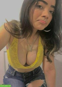 Primas cochinonas se ponen traviesas y se graban juntas. 6